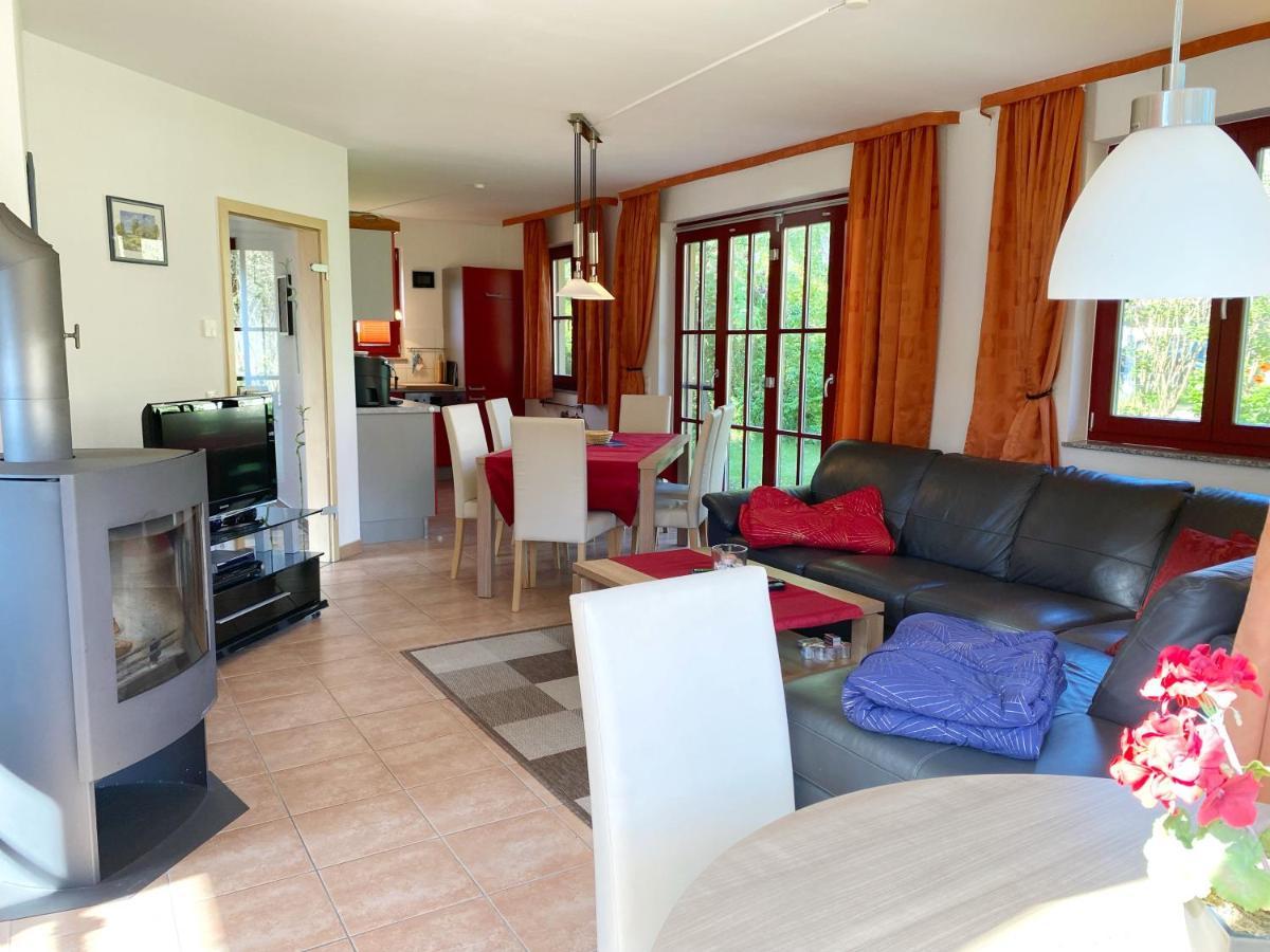 Ferienhaus Am Leuchtturm Glowe Esterno foto