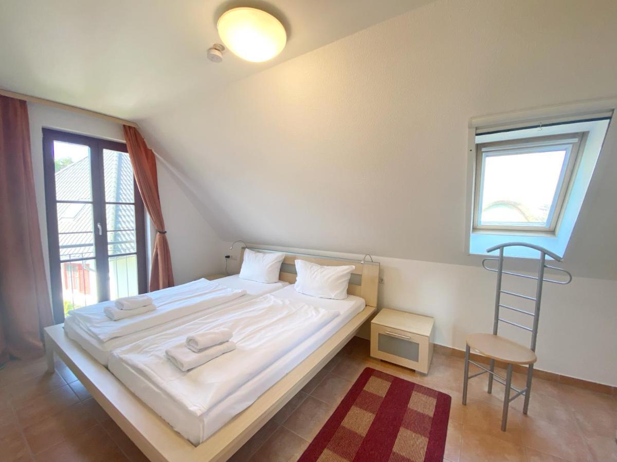 Ferienhaus Am Leuchtturm Glowe Esterno foto